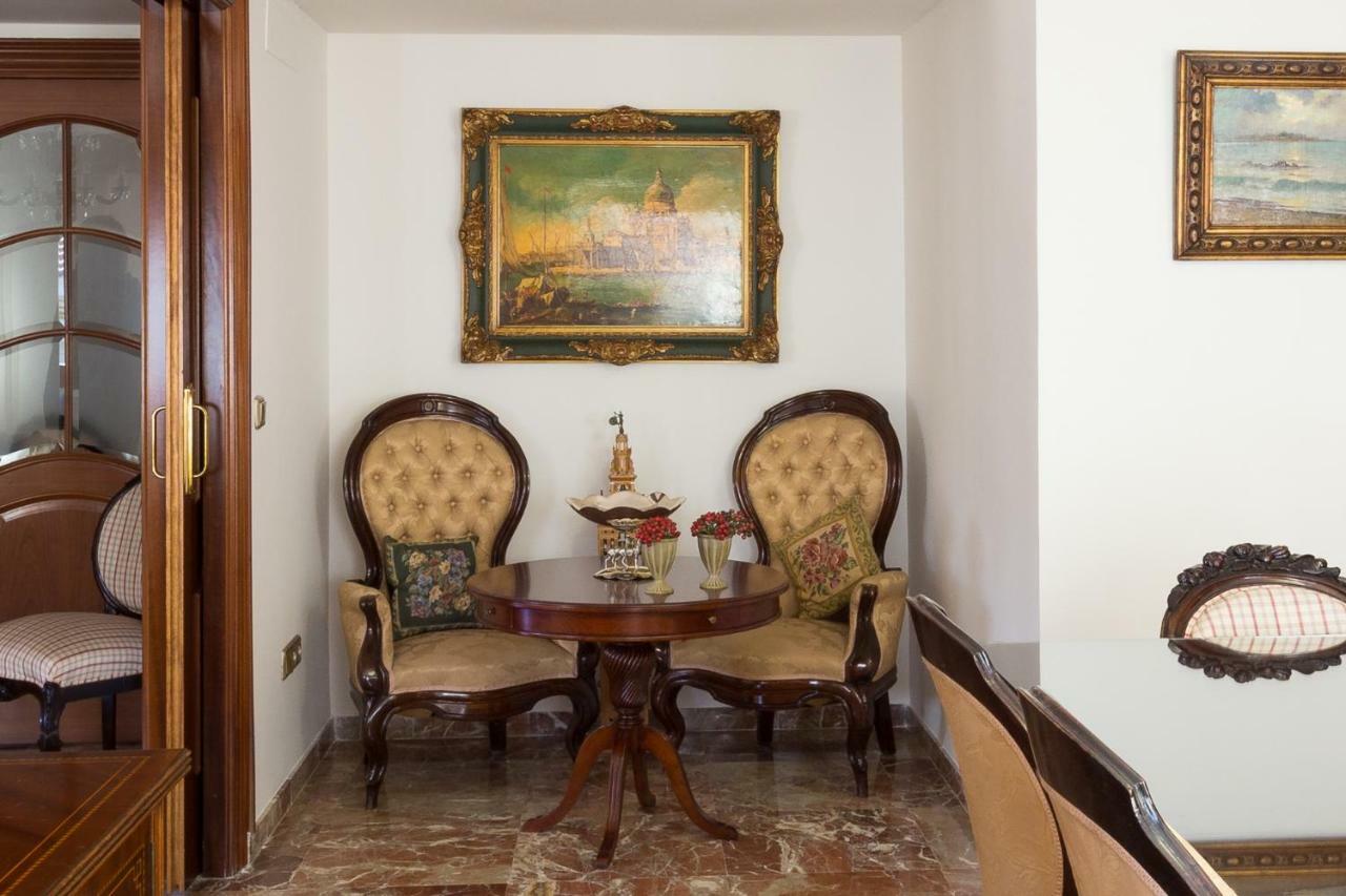 Apartament Catedral Cabildo Sewilla Zewnętrze zdjęcie